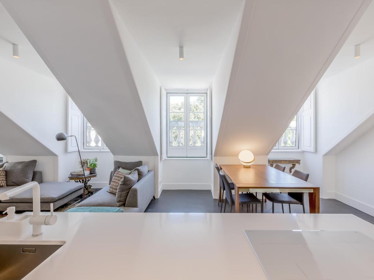 Principe Real Charming Garden View Flat At The Heart Of Lisbon Apartman Kültér fotó