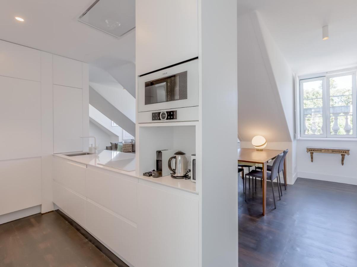 Principe Real Charming Garden View Flat At The Heart Of Lisbon Apartman Kültér fotó