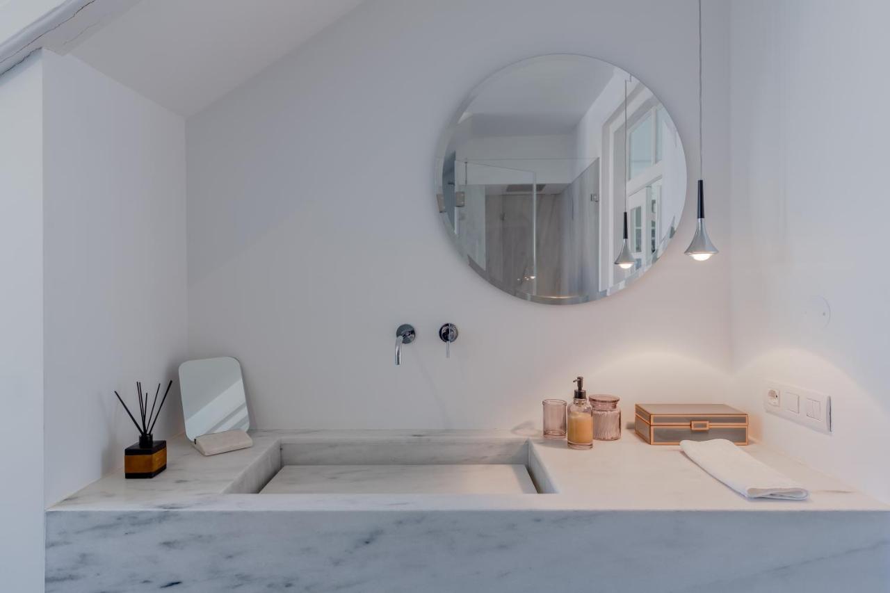 Principe Real Charming Garden View Flat At The Heart Of Lisbon Apartman Kültér fotó