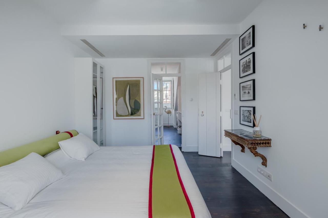 Principe Real Charming Garden View Flat At The Heart Of Lisbon Apartman Kültér fotó