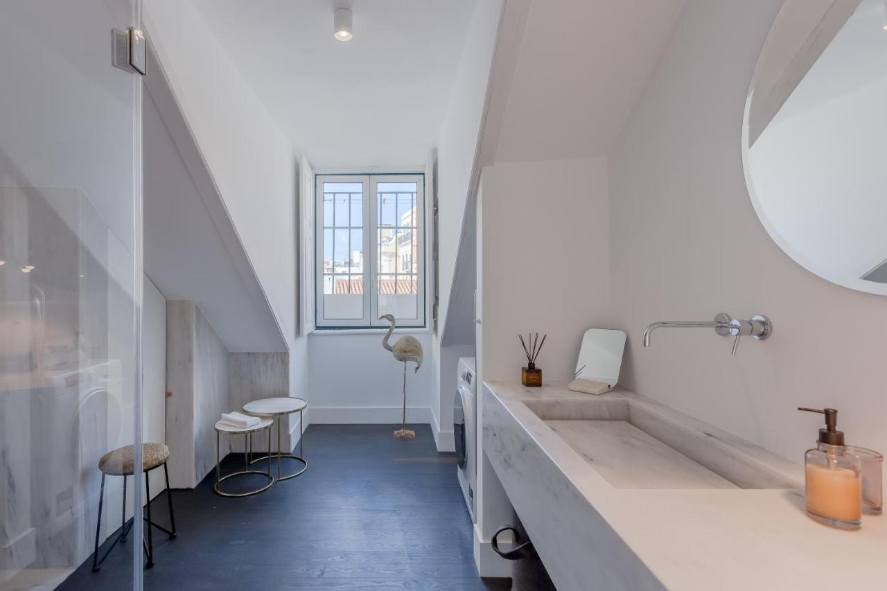 Principe Real Charming Garden View Flat At The Heart Of Lisbon Apartman Kültér fotó