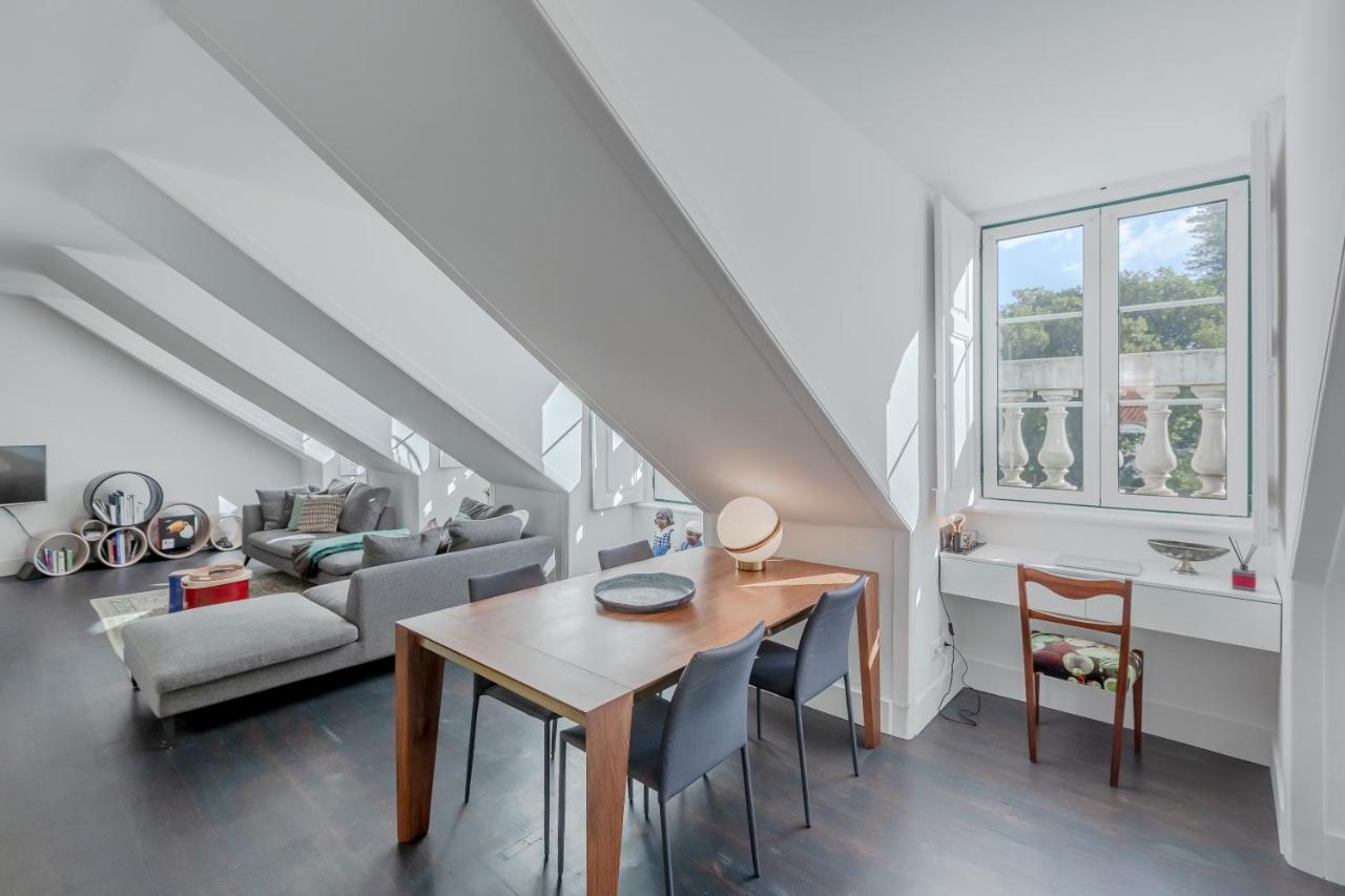 Principe Real Charming Garden View Flat At The Heart Of Lisbon Apartman Kültér fotó